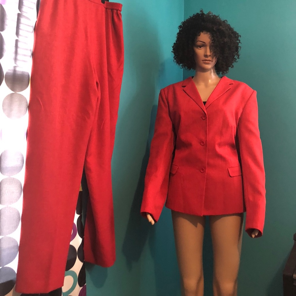 2 pc pantsuit by Judith Hart Collection  Sz 16